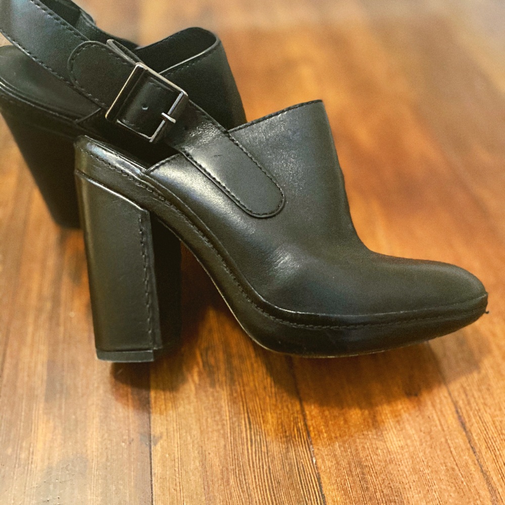 Vince Camuto black slingback mules, size 7